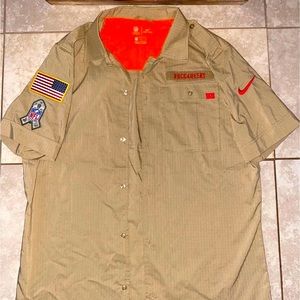 BUCCANEERS NIKE DRI-FIT Men’s Button Up Short Sleeve Shirt(38-40)beige/mustard M